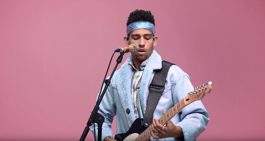 NoMBe Freak Like Me - A.M. Club